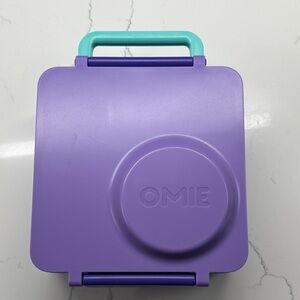 Purple Omie Lunchbox